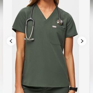 FIGS Catrina Petite Scrub Top - Moss